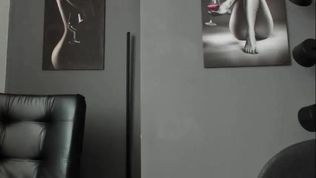 Image 8 of karlyjons_ Stream on Chaturbate on 14 days ago