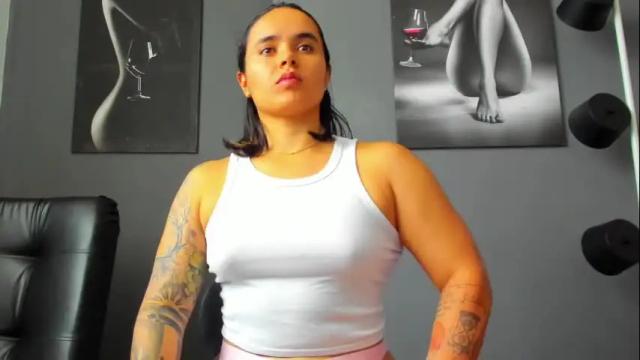 Image 12 of karlyjons_ Stream on Chaturbate on 13 days ago