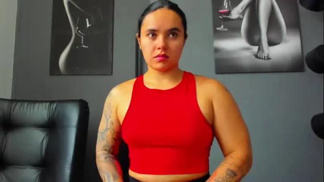 Image 3 of karlyjons_ Stream on Chaturbate on 10 days ago