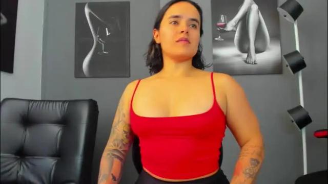 Image 10 of karlyjons_ Stream on Chaturbate on 2 months ago