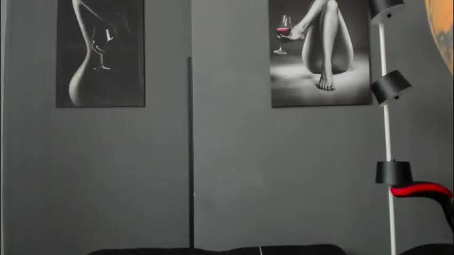 Image 6 of karlyjons_ Stream on Chaturbate on 1 month ago