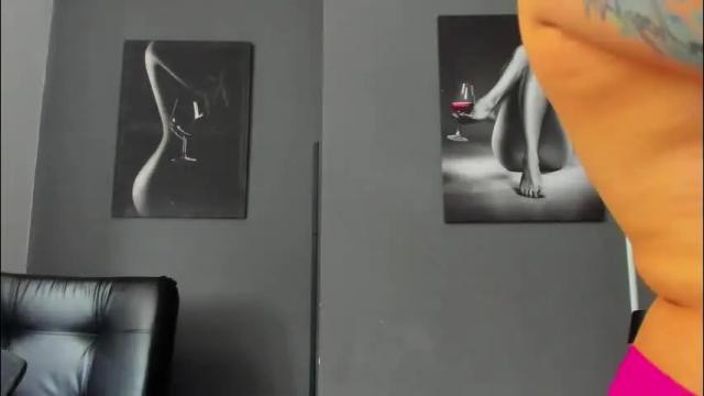 Image 10 of karlyjons_ Stream on Chaturbate on 27 days ago