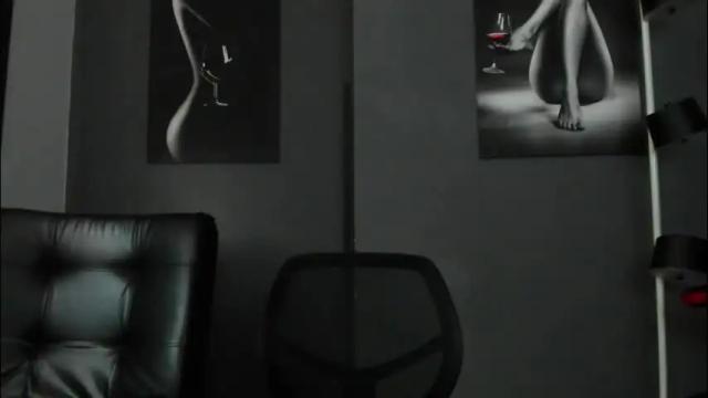 Image 4 of karlyjons_ Stream on Chaturbate on 17 days ago