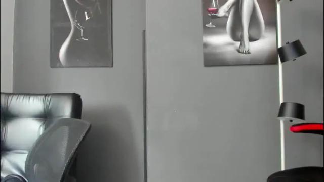 Image 7 of karlyjons_ Stream on Chaturbate on 24 days ago