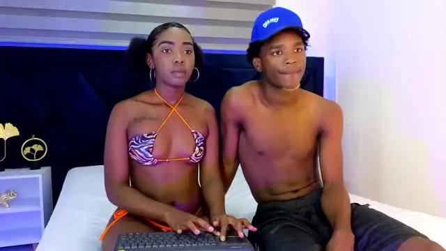 Image 2 of karol_and_jacob Stream on Chaturbate on 26 months ago