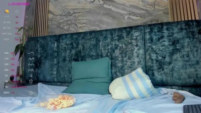 Image 7 of karol_and_jacob Stream on Chaturbate on 24 months ago