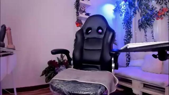 Image 4 of karol_elegance_ Stream on Chaturbate on 1 month ago