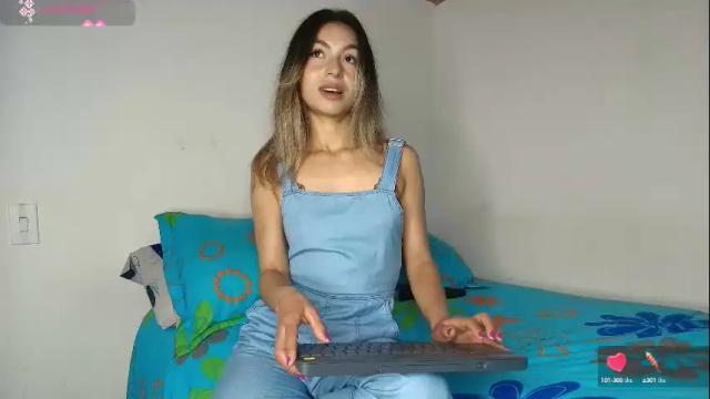 Image 4 of karol_goode Stream on Chaturbate on 2 months ago