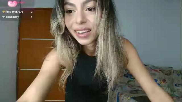 Image 11 of karol_goode Stream on Chaturbate on 2 months ago
