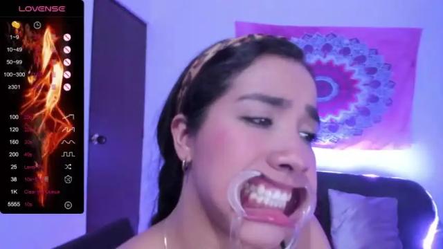 Image 8 of karol_ivonne Stream on Chaturbate on 15 months ago