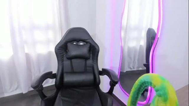 Image 3 of karol_ivonne Stream on Chaturbate on 1 day ago
