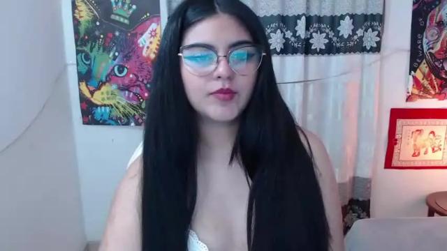 Image 4 of karol_joens Stream on Chaturbate on 17 months ago