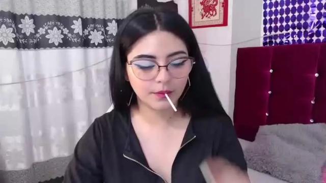 Image 2 of karol_joens Stream on Chaturbate on 17 months ago