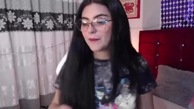 Image 6 of karol_joens Stream on Chaturbate on 17 months ago