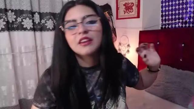Image 7 of karol_joens Stream on Chaturbate on 17 months ago