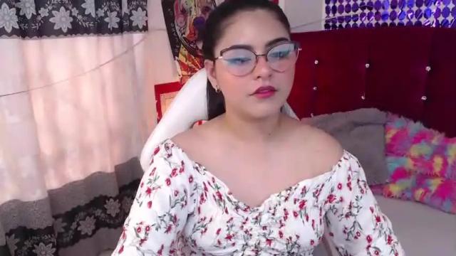 Image 6 of karol_joens Stream on Chaturbate on 17 months ago