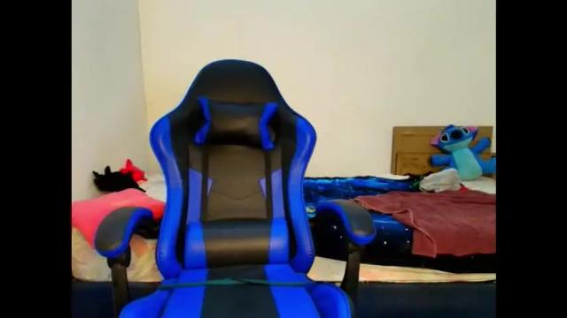 Image 2 of karol_naughty Stream on Chaturbate on 2 months ago