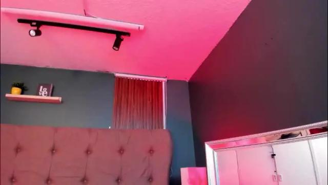 Image 2 of karol_page1 Stream on Chaturbate on 2 months ago