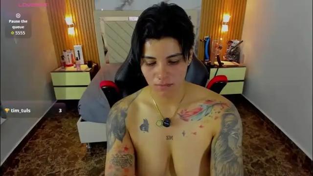 Thumbnail 1, karolandluna's Stream at Chaturbate, 1 month ago