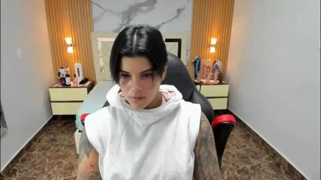 Thumbnail 1, karolandluna's Stream at Chaturbate, 26 days ago