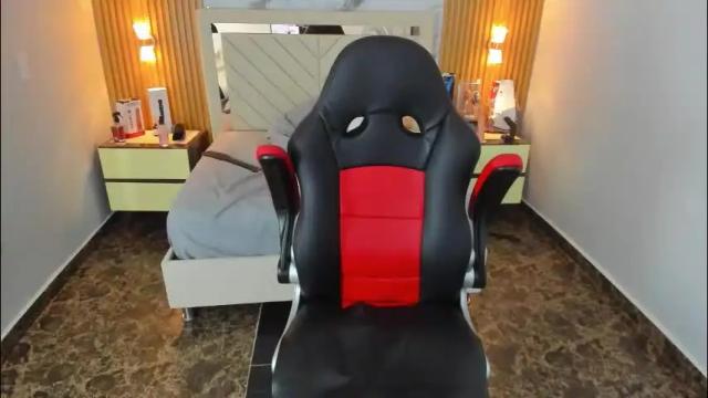 Thumbnail 1, karolandluna's Stream at Chaturbate, 25 days ago