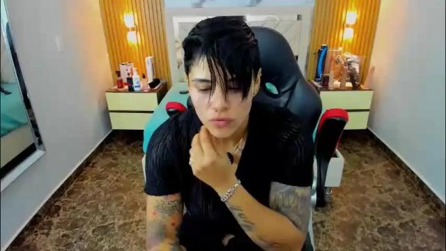 Image 6 of karolandluna Stream on Chaturbate on 27 days ago