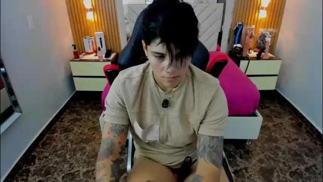 Image 11 of karolandluna Stream on Chaturbate on 26 days ago