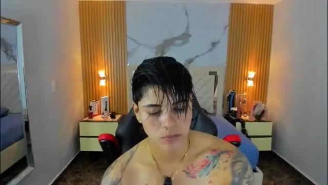 Image 6 of karolandluna Stream on Chaturbate on 24 days ago