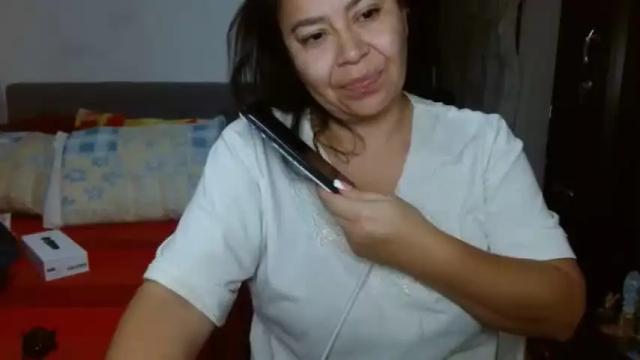 Image 2 of karolhot_x Stream on Chaturbate on 19 months ago