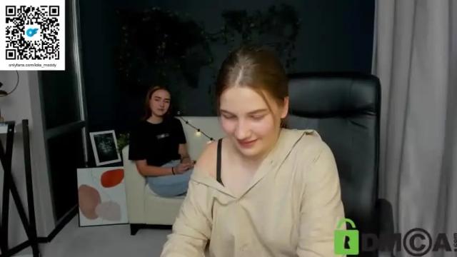Image 11 of karolina_evanss Stream on Chaturbate on 21 months ago