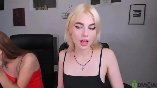 Image 2 of karolina_evanss Stream on Chaturbate on 20 months ago