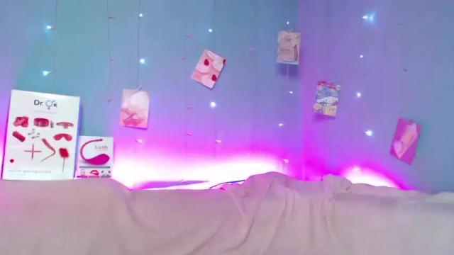 Image 4 of karolina_hottie_ Stream on Chaturbate on 16 months ago