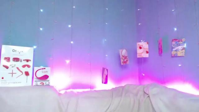Image 6 of karolina_hottie_ Stream on Chaturbate on 14 months ago