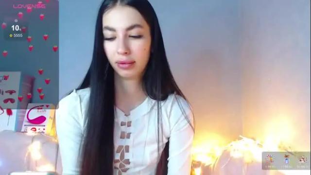 Image 4 of karolina_hottie_ Stream on Chaturbate on 18 days ago