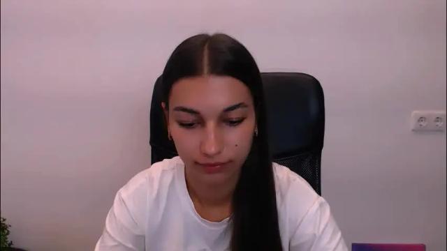 Image 2 of karolinamex_ Stream on Chaturbate on 28 days ago