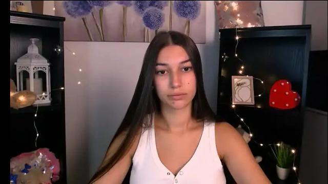 Image 2 of karolinamex_ Stream on Chaturbate on 19 days ago