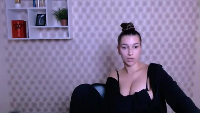 Image 10 of karolinamex_ Stream on Chaturbate on 1 month ago