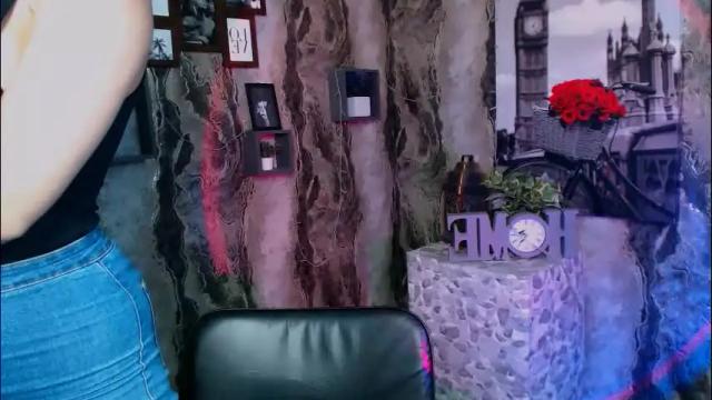 Image 12 of karolinamex_ Stream on Chaturbate on 3 days ago