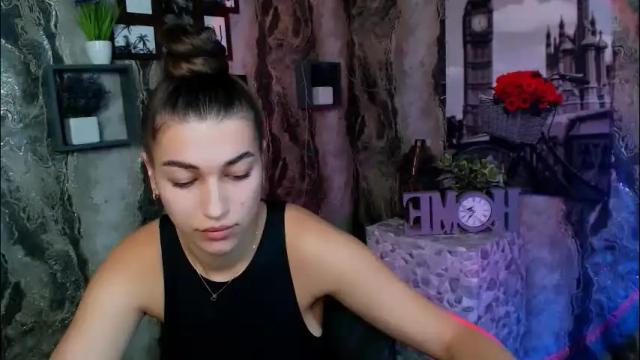Image 6 of karolinamex_ Stream on Chaturbate on 3 days ago