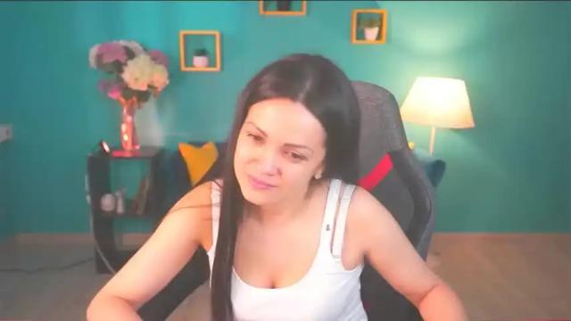 Image 11 of karolinarobinson Stream on Chaturbate on 13 months ago