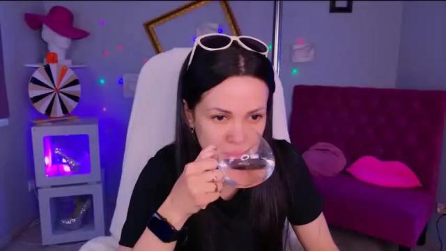 Thumbnail 1, karolinarobinson's Stream at Chaturbate, 13 months ago