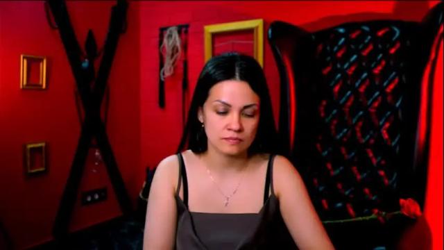 Image 10 of karolinarobinson Stream on Chaturbate on 1 month ago