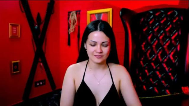Image 11 of karolinarobinson Stream on Chaturbate on 1 month ago