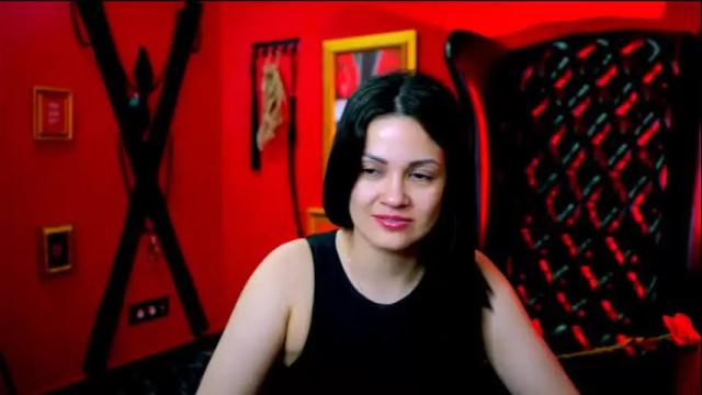 Image 3 of karolinarobinson Stream on Chaturbate on 29 days ago