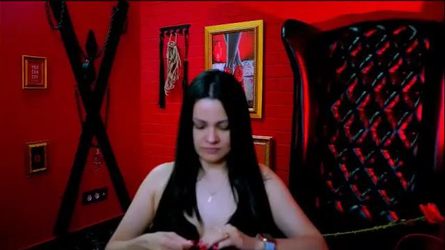 Image 2 of karolinarobinson Stream on Chaturbate on 22 days ago