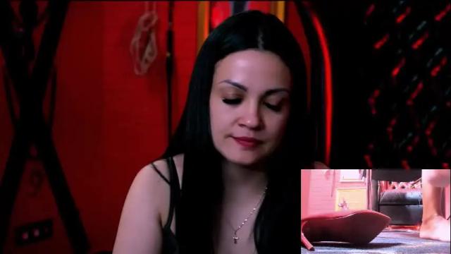 Image 8 of karolinarobinson Stream on Chaturbate on 16 hours ago