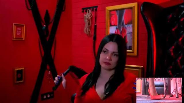 Image 10 of karolinarobinson Stream on Chaturbate on 4 months ago