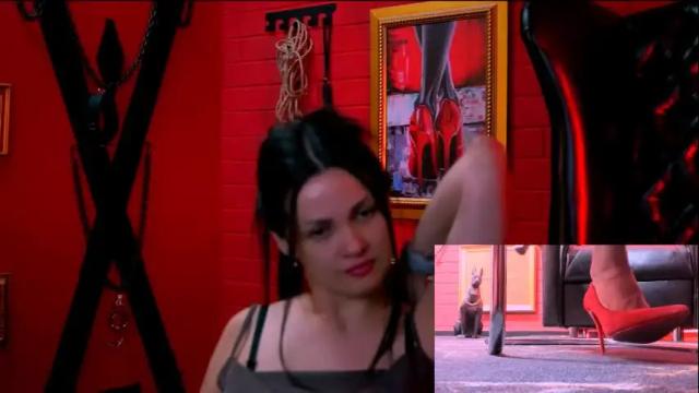 Image 11 of karolinarobinson Stream on Chaturbate on 4 months ago