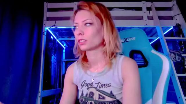 Image 4 of karoline121 Stream on Chaturbate on 1 month ago