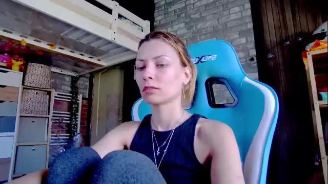 Thumbnail 1, karoline121's Stream at Chaturbate, 24 days ago